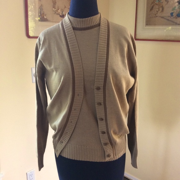 1960’s Cornuel Paris Sweater Set. Made in France - Picture 1 of 6